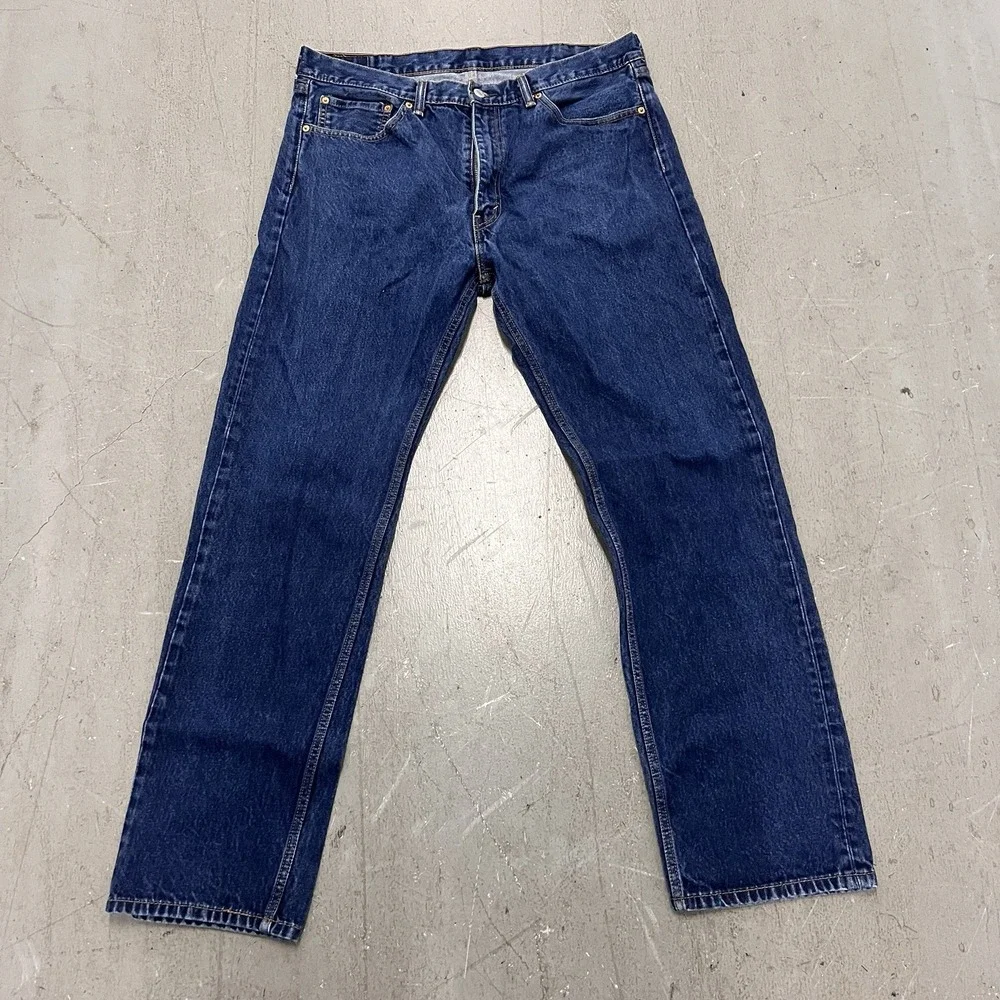 Levi's 505 Men's‎ Jeans Size 38 x 34 Blue Straight Leg Denim Classic Five Pocket